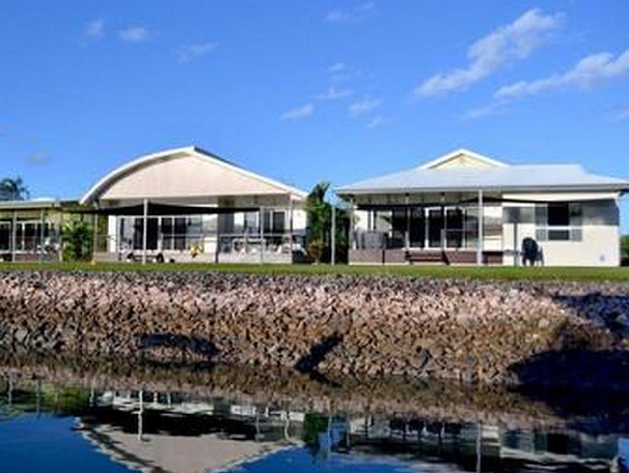 Lucinda Hinchinbrook Marine Cove Resort מראה חיצוני תמונה