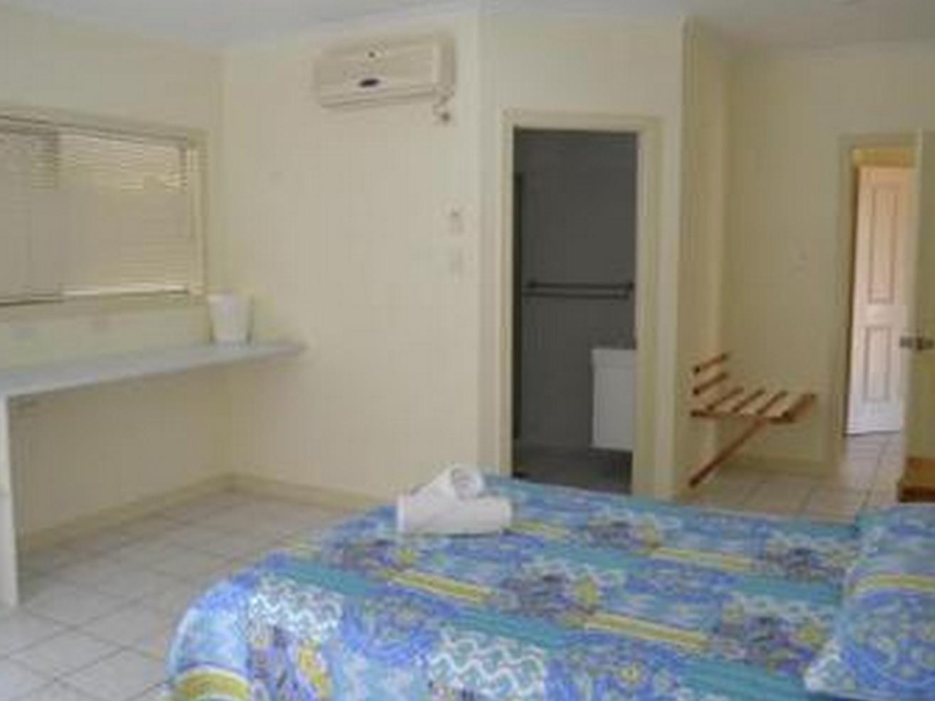 Lucinda Hinchinbrook Marine Cove Resort מראה חיצוני תמונה
