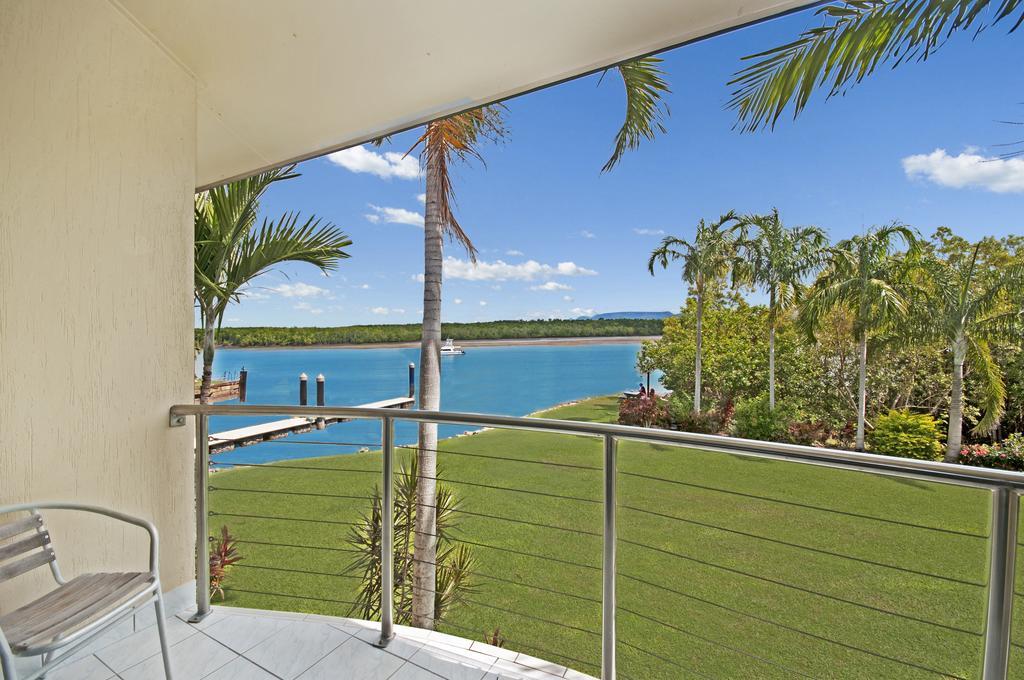 Lucinda Hinchinbrook Marine Cove Resort מראה חיצוני תמונה