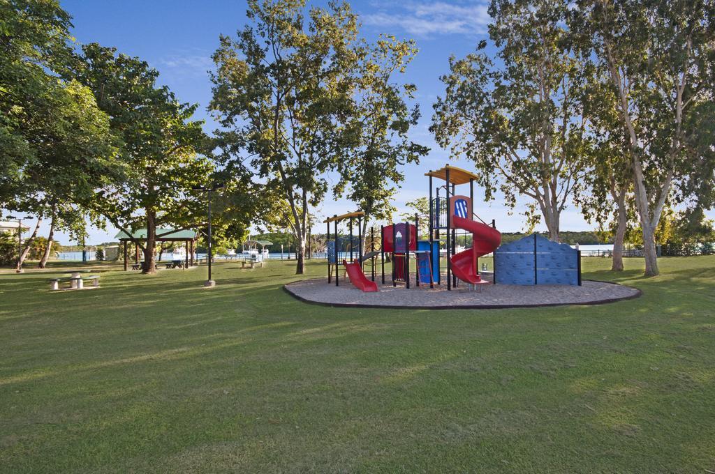 Lucinda Hinchinbrook Marine Cove Resort מראה חיצוני תמונה