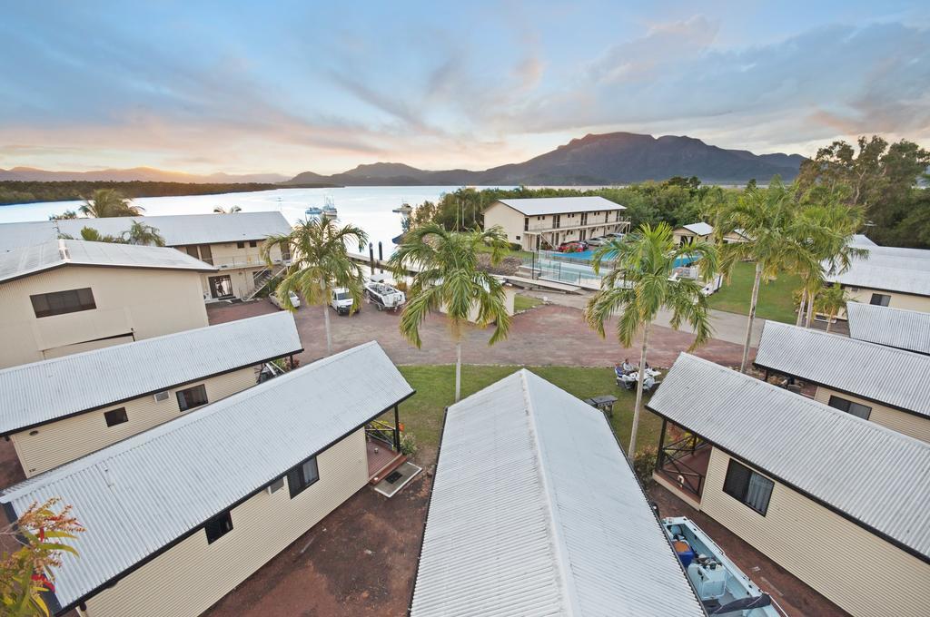 Lucinda Hinchinbrook Marine Cove Resort מראה חיצוני תמונה