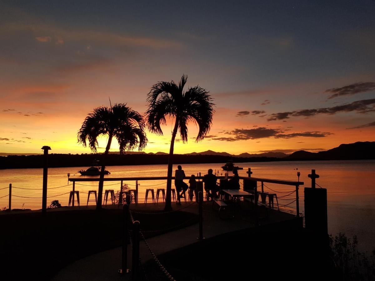 Lucinda Hinchinbrook Marine Cove Resort מראה חיצוני תמונה