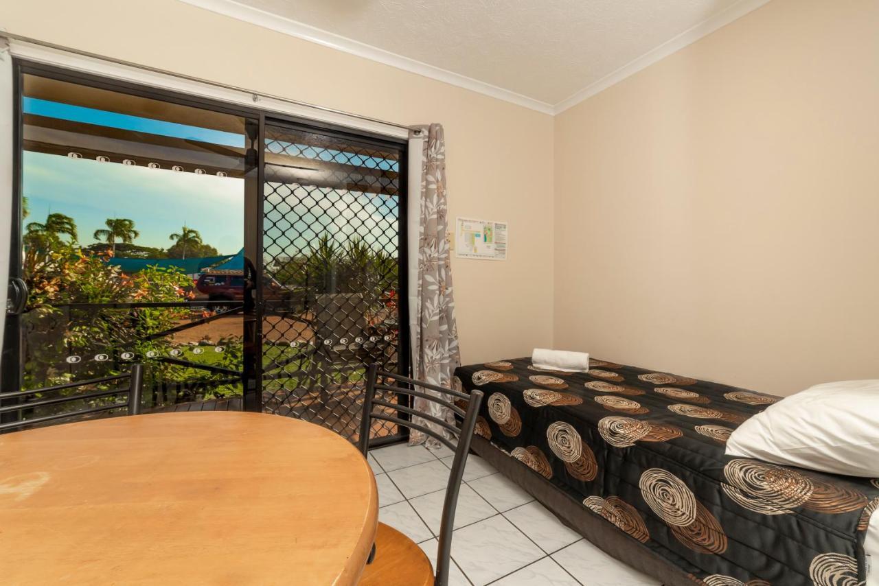Lucinda Hinchinbrook Marine Cove Resort מראה חיצוני תמונה