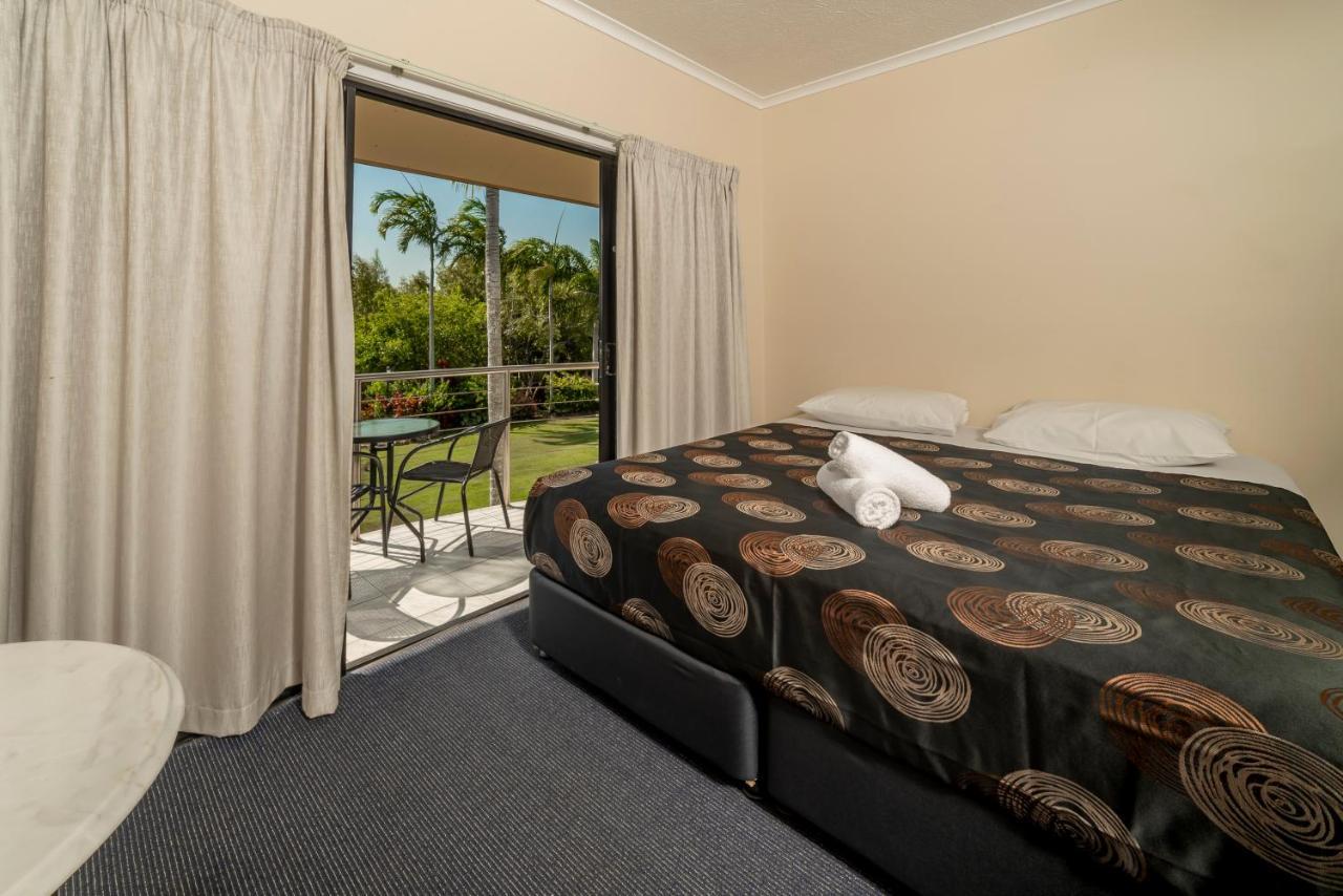 Lucinda Hinchinbrook Marine Cove Resort מראה חיצוני תמונה