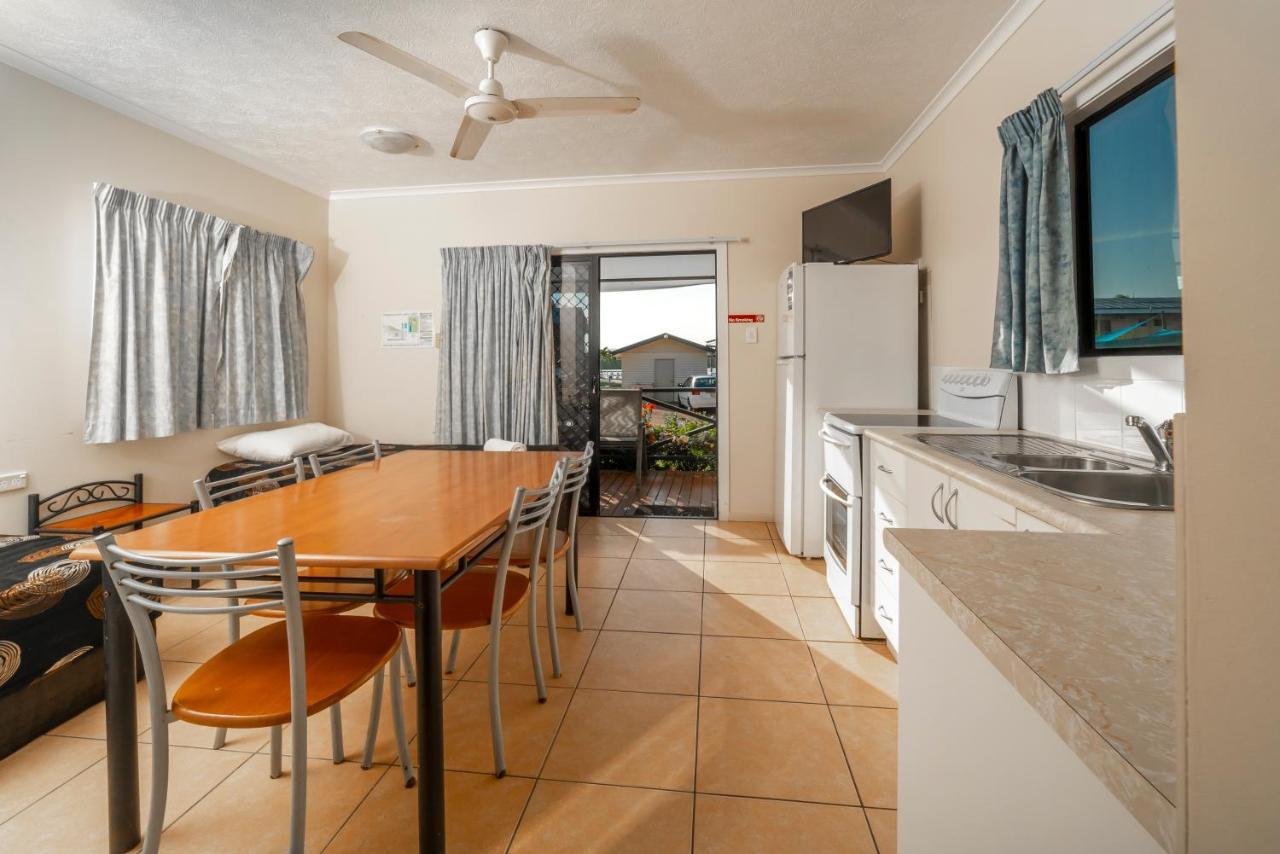 Lucinda Hinchinbrook Marine Cove Resort מראה חיצוני תמונה