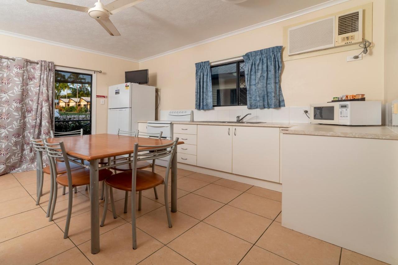 Lucinda Hinchinbrook Marine Cove Resort מראה חיצוני תמונה