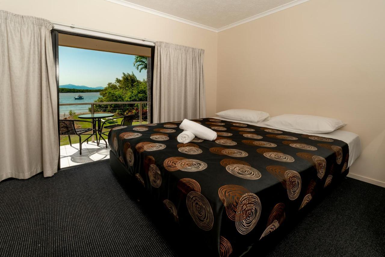 Lucinda Hinchinbrook Marine Cove Resort מראה חיצוני תמונה